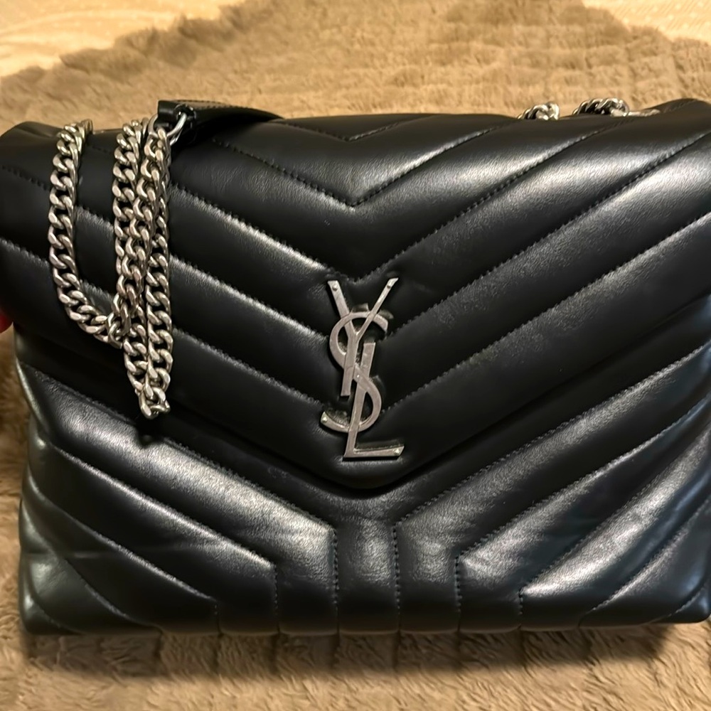 Ysl medium shoulder bag in quilted leather